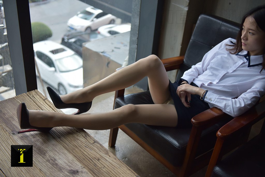 图片[3]-[IESS异思趣向] 普惠集 107 – 小六的职业肉丝演示-集美图