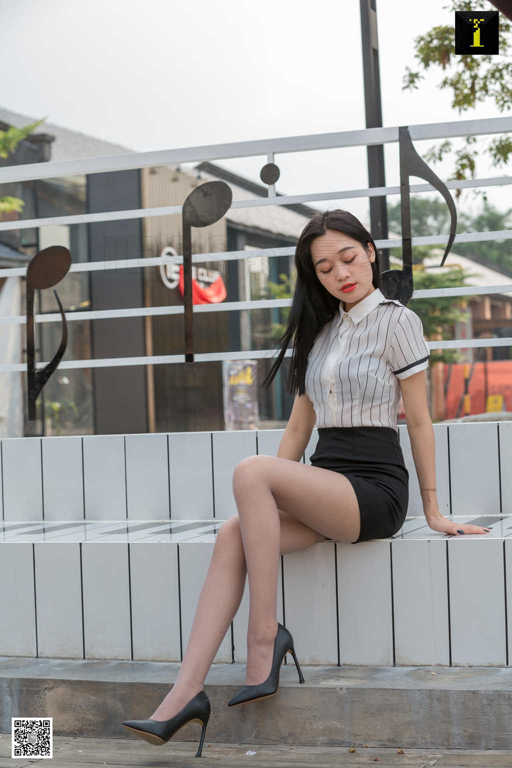 图片[6]-[IESS异思趣向] 2019.09.26 丝享家580：可乐《偶遇白领街拍》-集美图