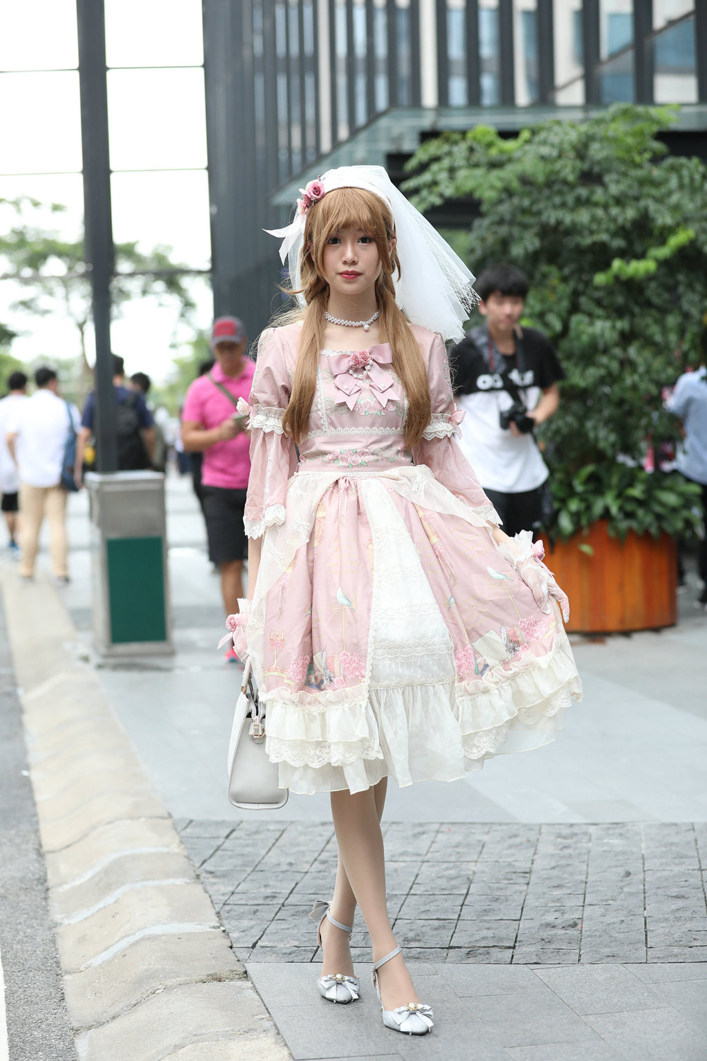 精选街拍作品 NO.179 灰色丝袜美腿Lolita