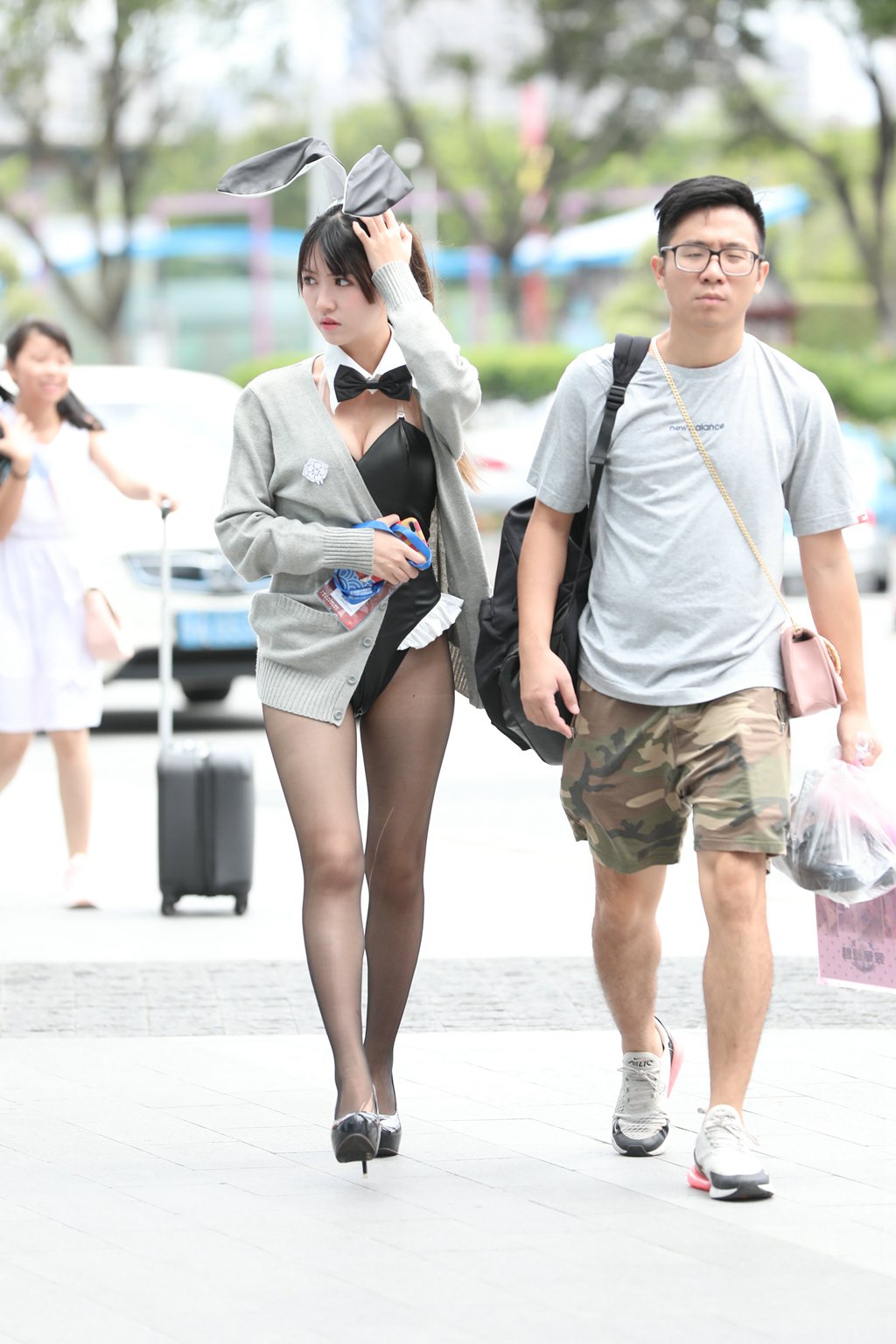 精选街拍作品 NO.712 极品黑色兔女郎-集美图