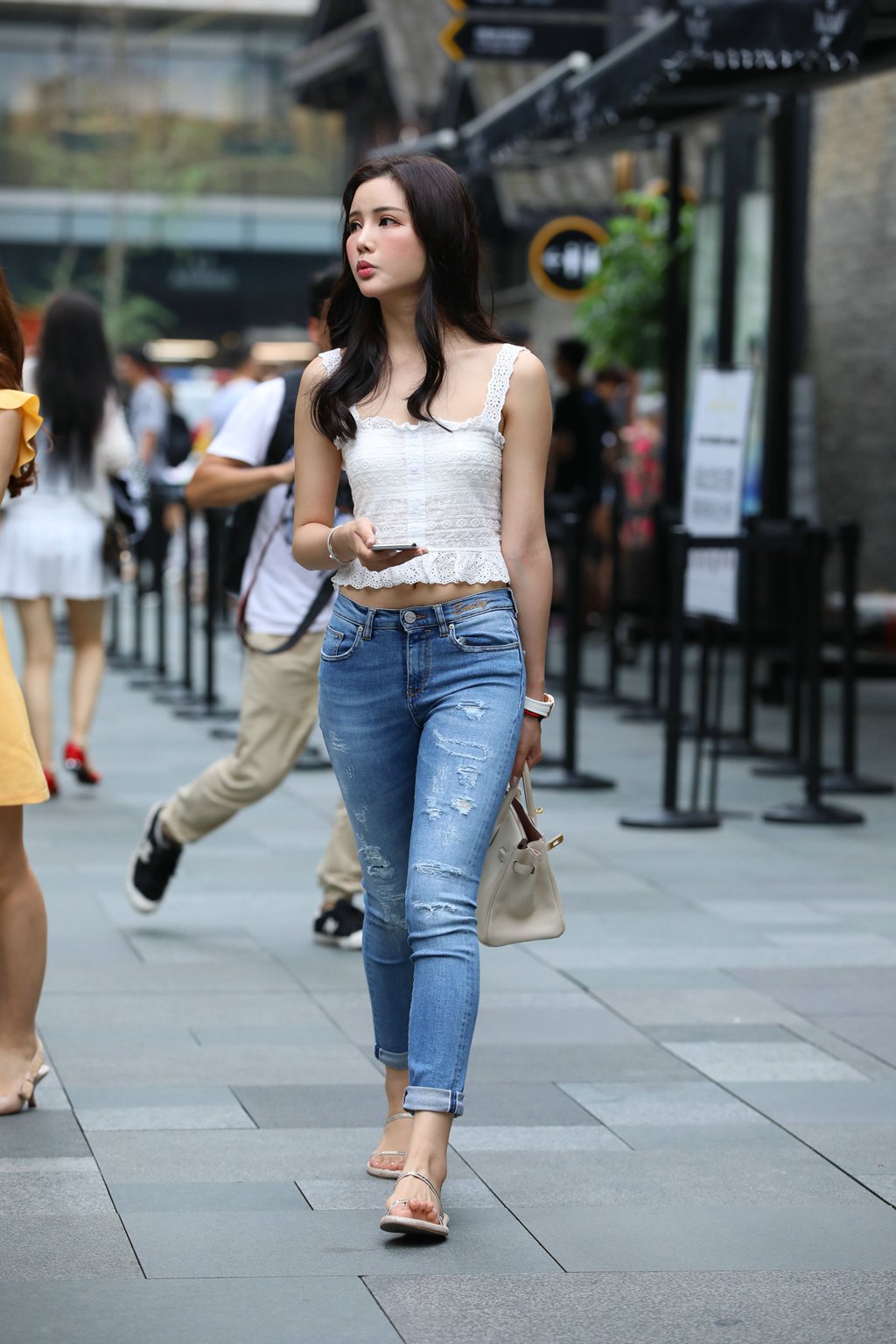 精选街拍作品 NO.713 娇美的紧身姓感美女-集美图