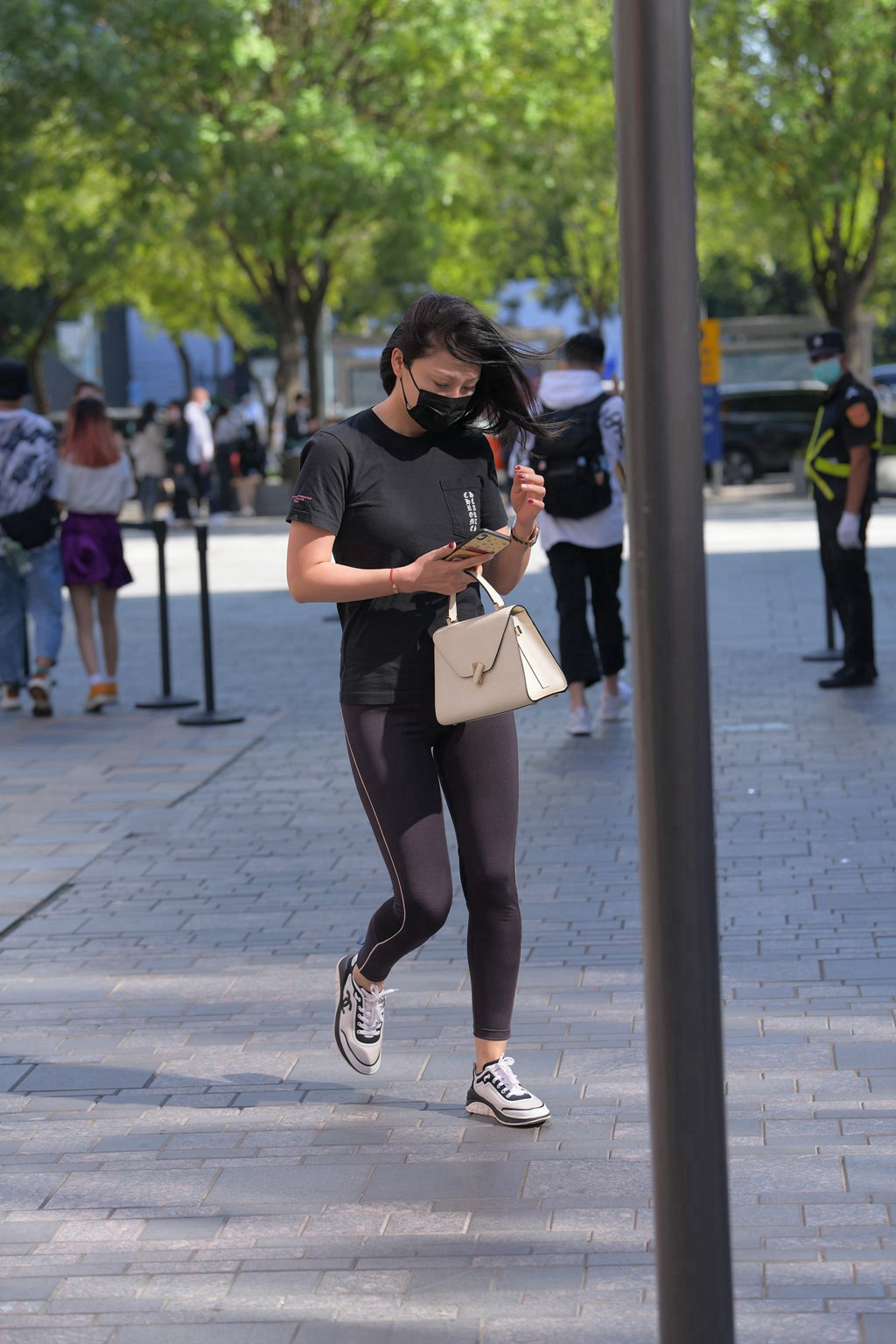 图片[6]-精选街拍作品 NO.1096 紧身裤美妇-集美图