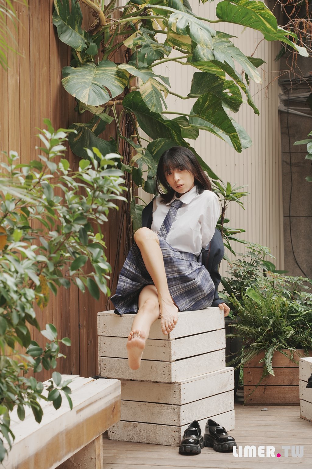 图片[4]-Limerence 子子 JK小腿袜到裸足的偷窥视角-集美图