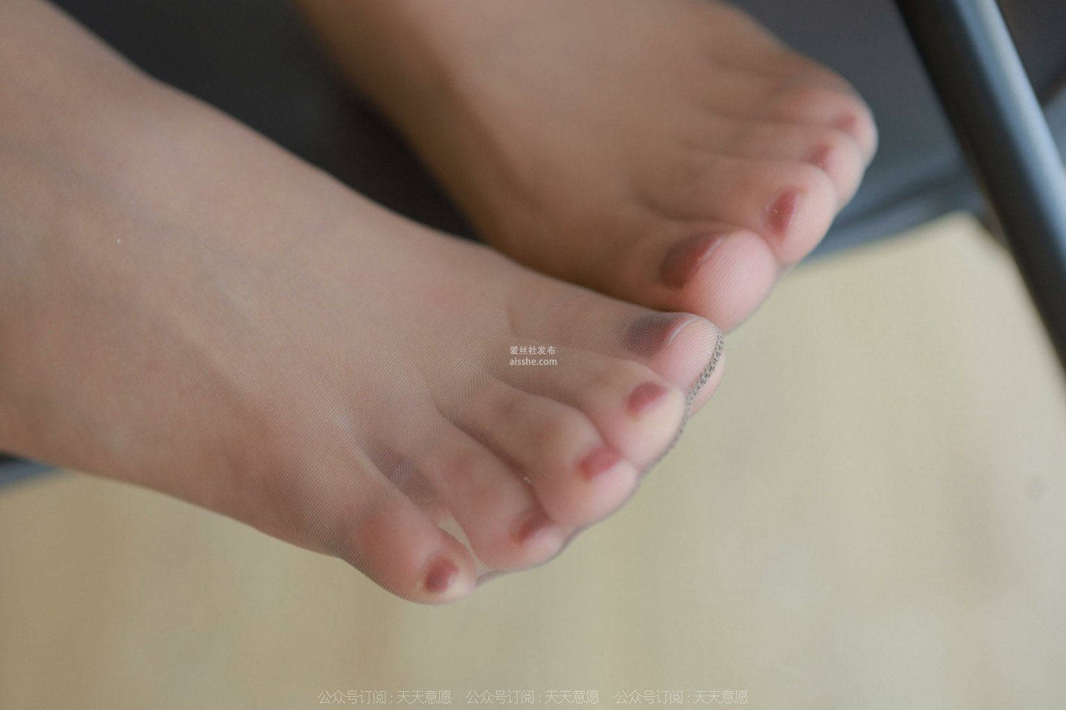 图片[88]-[IESS异思趣向] 2022.9.2 丝享家 1195 小婕《红色暗示》-集美图