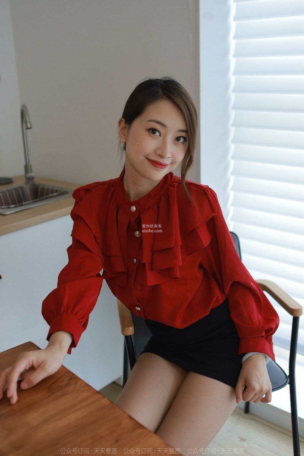 图片[100]-[IESS异思趣向] 2022.9.2 丝享家 1195 小婕《红色暗示》-集美图