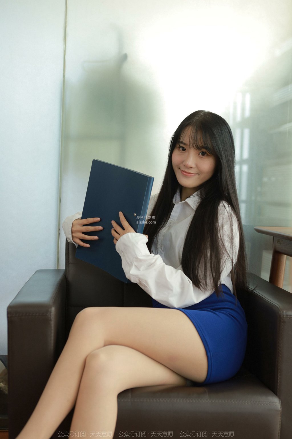 图片[13]-[IESS异思趣向] 2022.10.22 丝享家 1245 婉萍《美女文员》-集美图