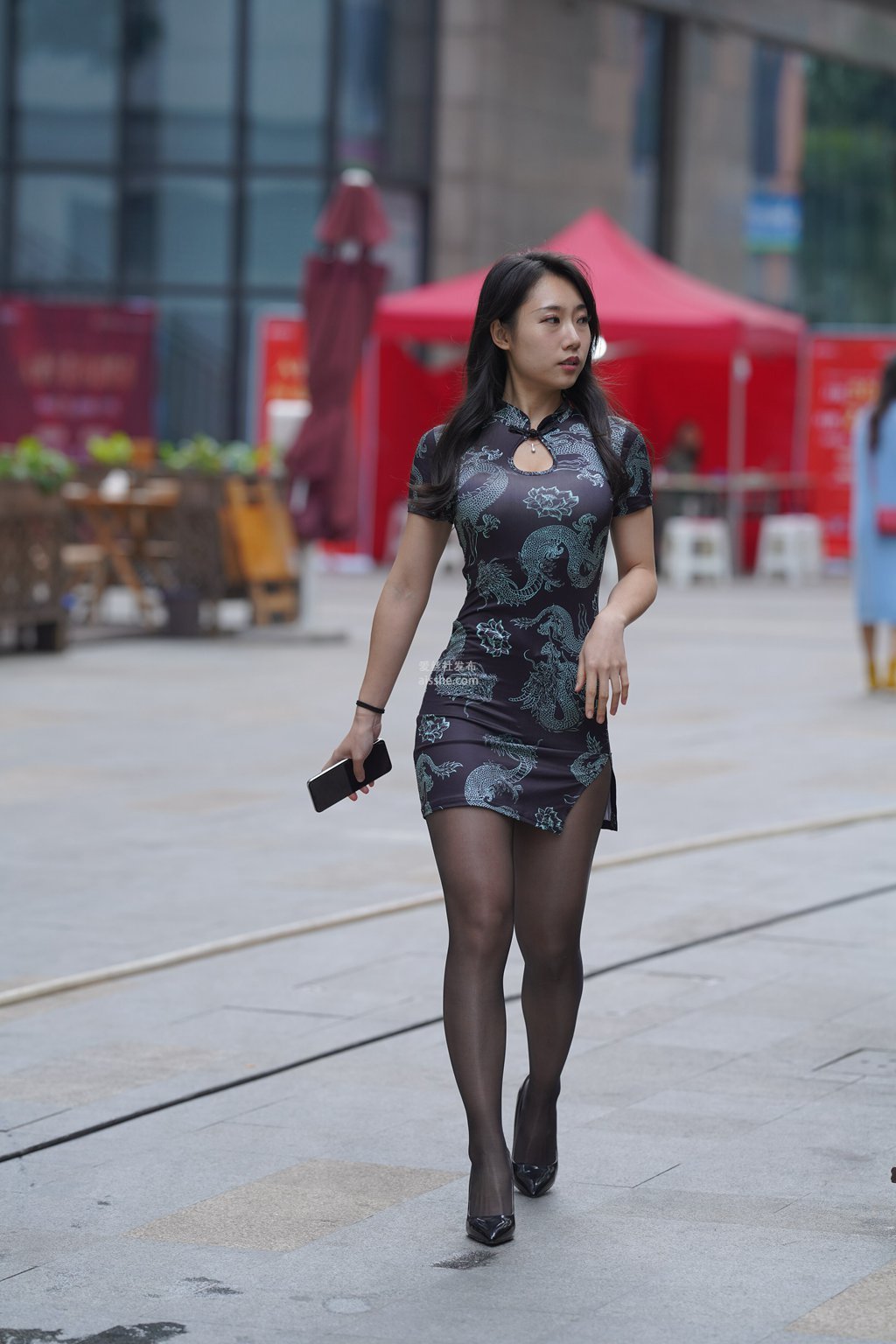 图片[19]-魔镜街拍 NO.106 姓感的嘿丝改良旗袍少父-集美图