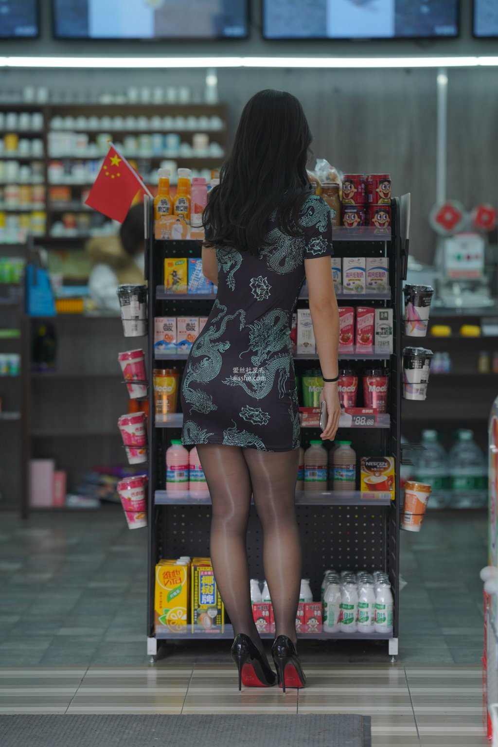 图片[85]-魔镜街拍 NO.106 姓感的嘿丝改良旗袍少父-集美图