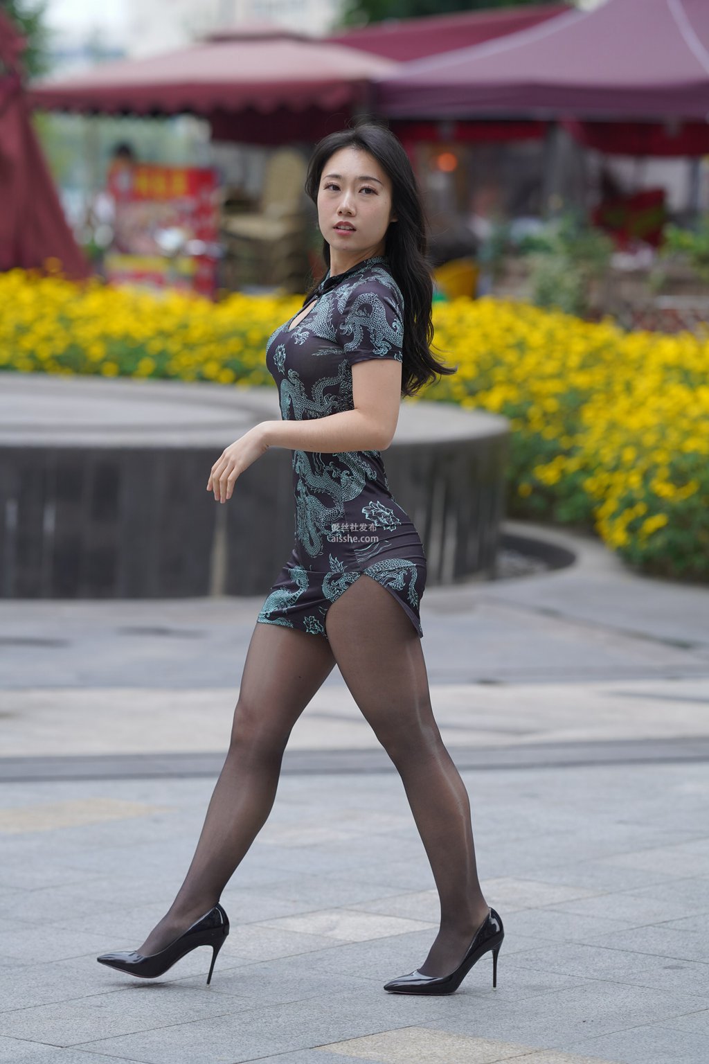 图片[134]-魔镜街拍 NO.106 姓感的嘿丝改良旗袍少父-集美图