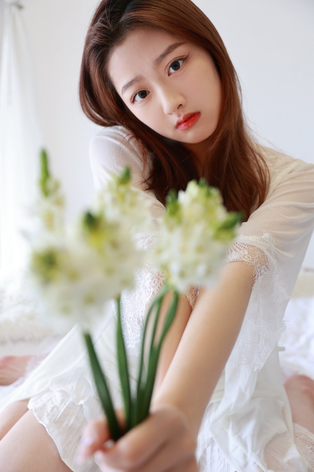 图片[24]-[YITUYU艺图语] 2022.07.01 瞬间的温柔 持枪罗莉 锁骨很美-集美图
