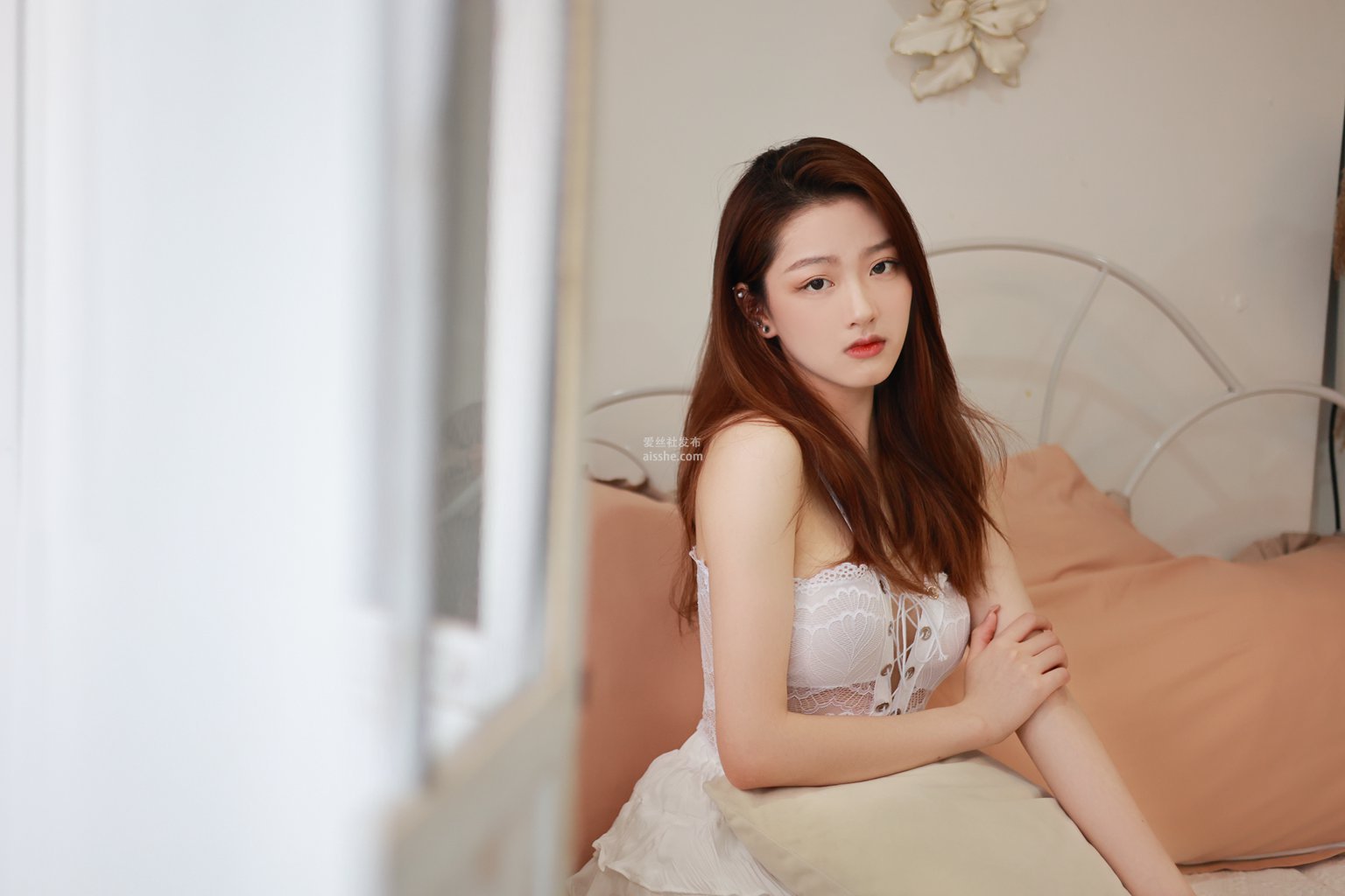 图片[28]-[YITUYU艺图语] 2022.07.01 瞬间的温柔 持枪罗莉 锁骨很美-集美图