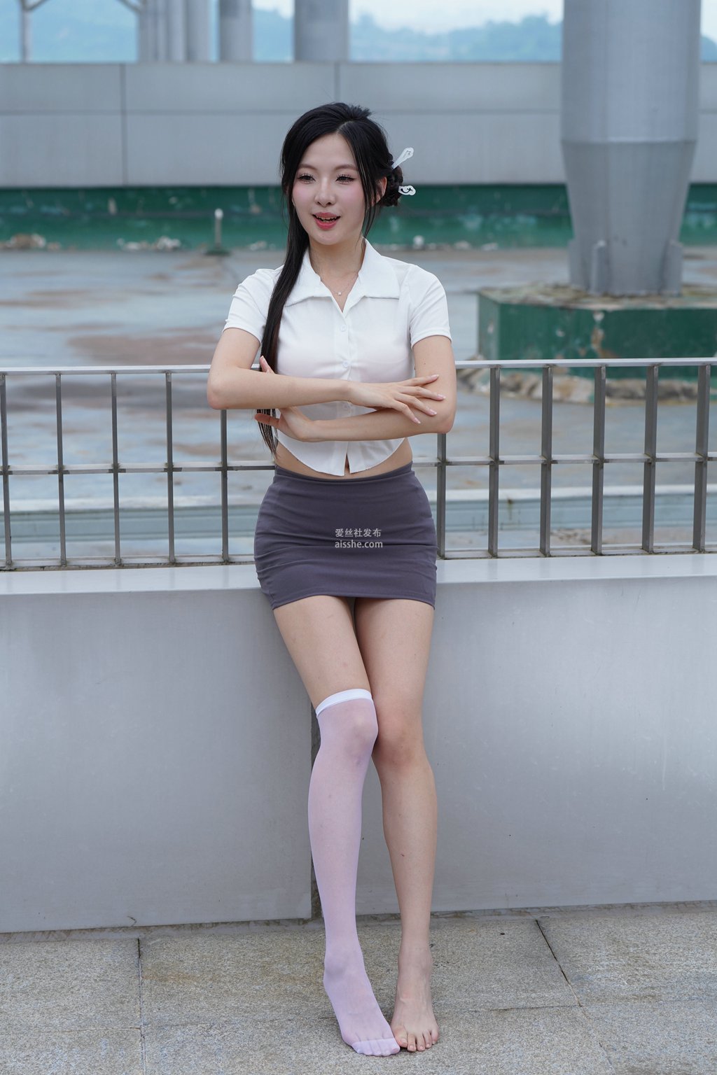 图片[42]-精选街拍作品 NO.2230 灰色修身裙2-集美图