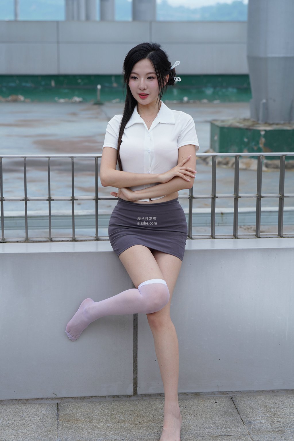 图片[45]-精选街拍作品 NO.2230 灰色修身裙2-集美图