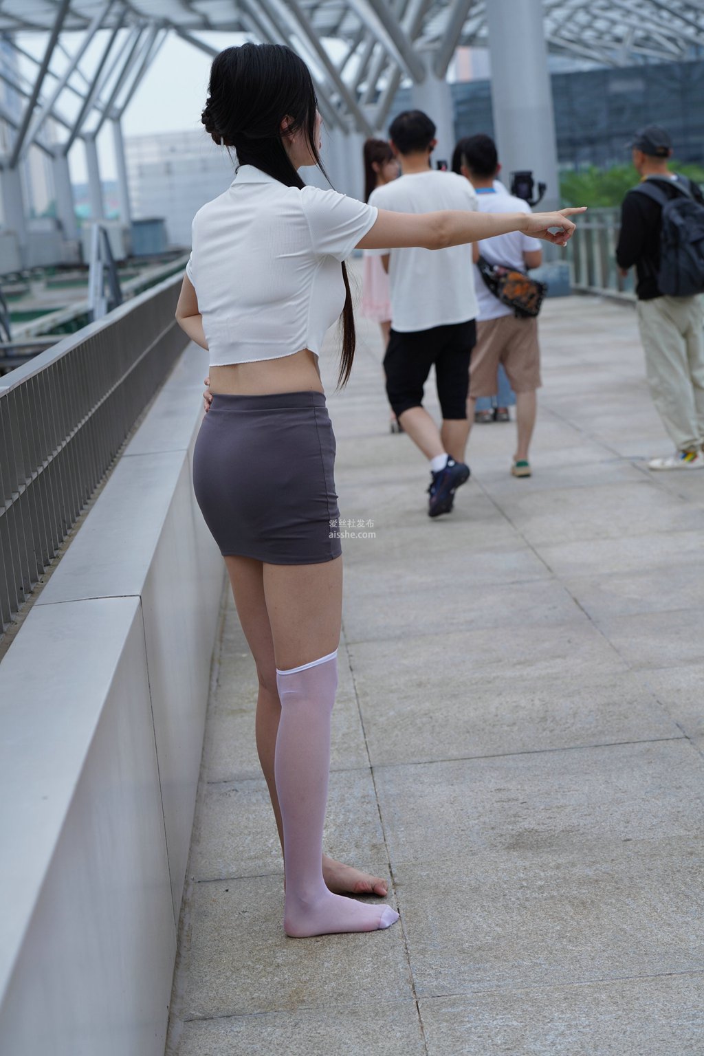 图片[91]-精选街拍作品 NO.2230 灰色修身裙2-集美图