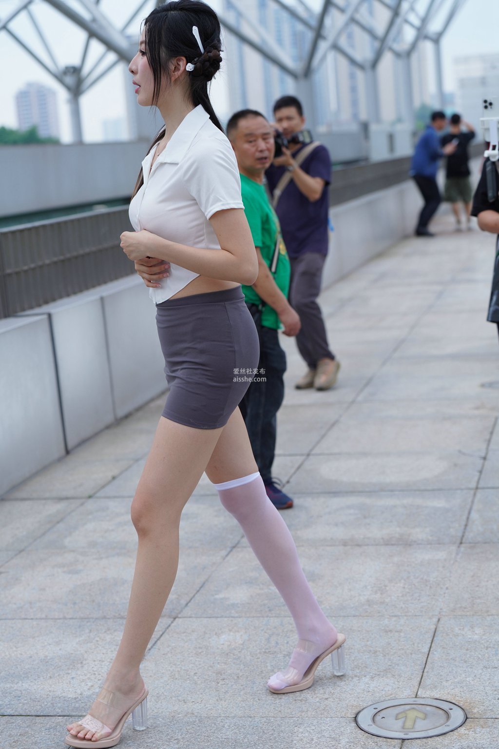 图片[96]-精选街拍作品 NO.2230 灰色修身裙2-集美图