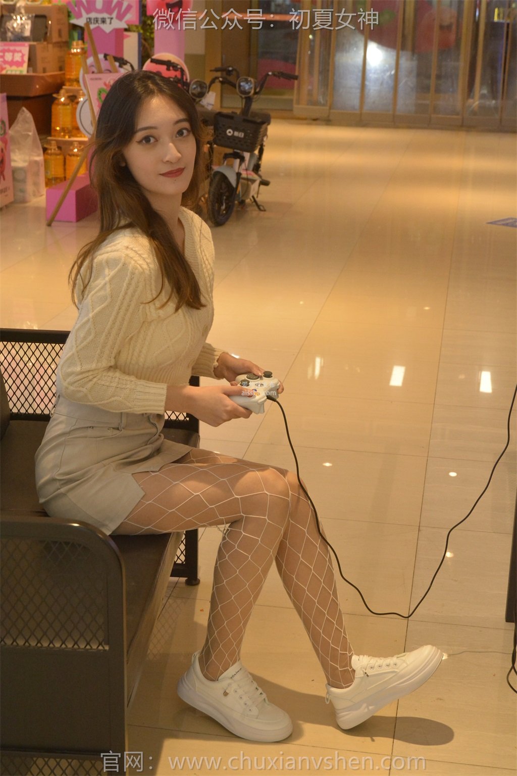 图片[105]-[初夏女神] NO.160 依依~《温文尔雅》你们老说我傻大个，今天就斯文一次你们看！-集美图