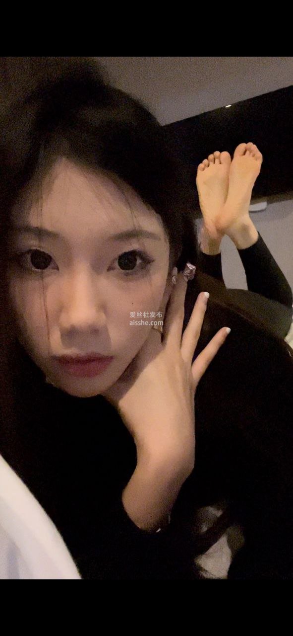图片[28]-脚模面试脸足同框套路系列 07号-各种丝袜秀脚 挑鞋-集美图