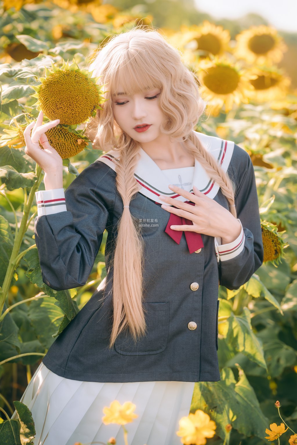 图片[23]-人气Coser@兔子Zzz不吃胡萝卜 花开海上-集美图