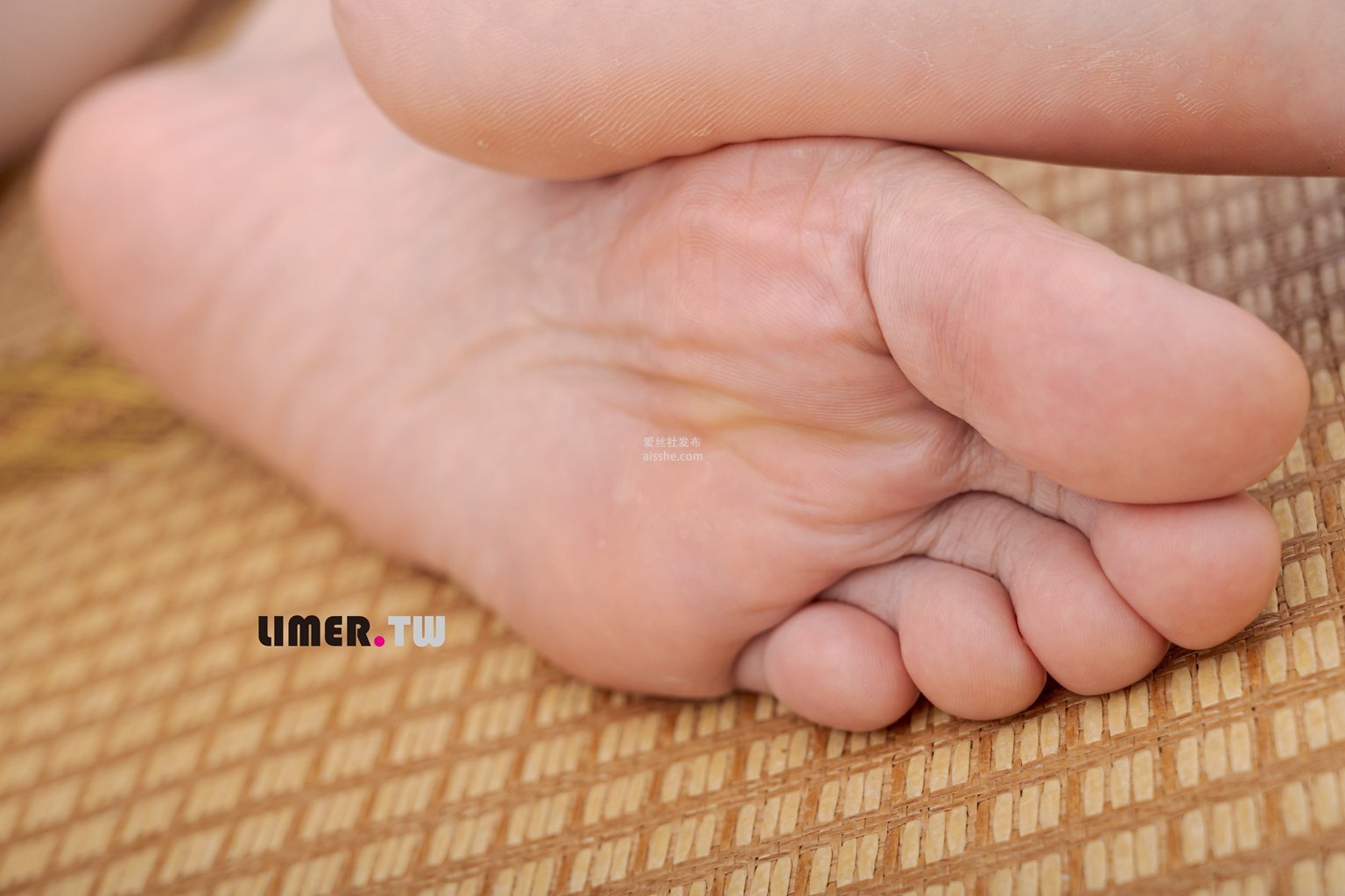 图片[76]-[Limerence] 无月 Mutsuki高一萌妹害羞裸足-集美图