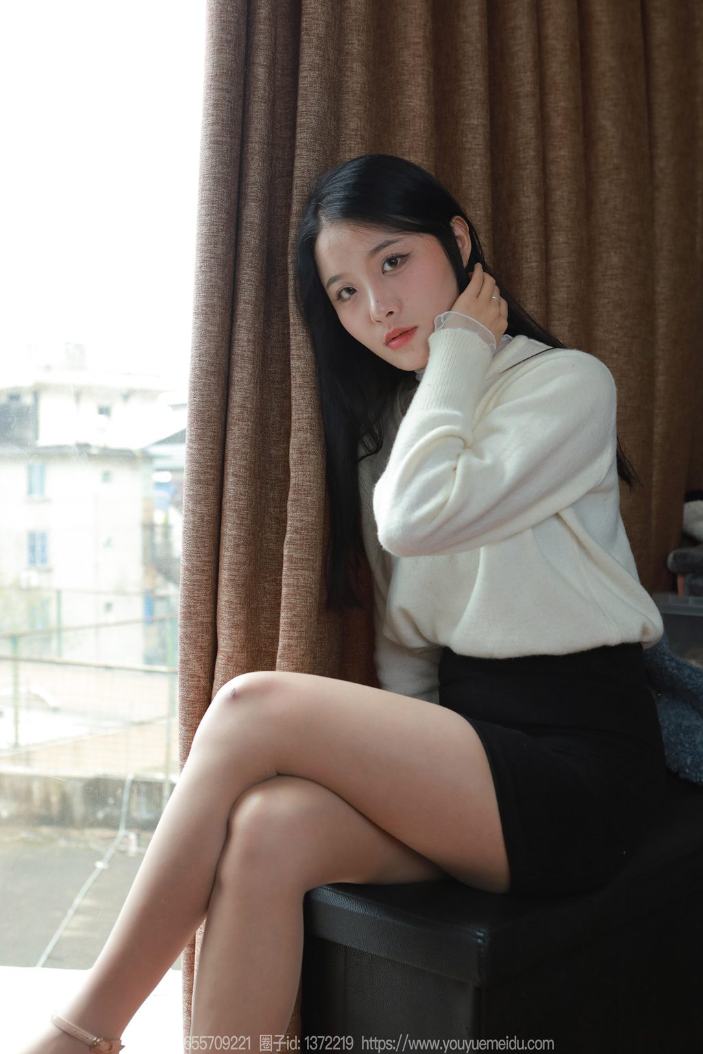 [IESS异思趣向] 2025.03.03 丝享家 1991 婉萍《酒杯美腿》