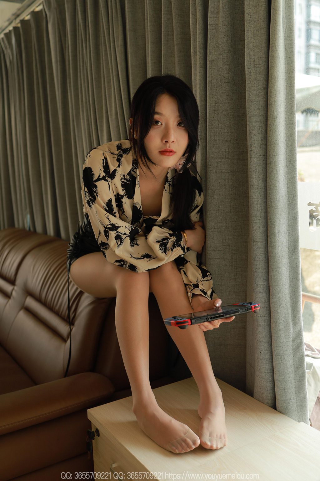 [IESS异思趣向] 2025.04.04 丝享家 2019 婉萍《双脚成行（下）》