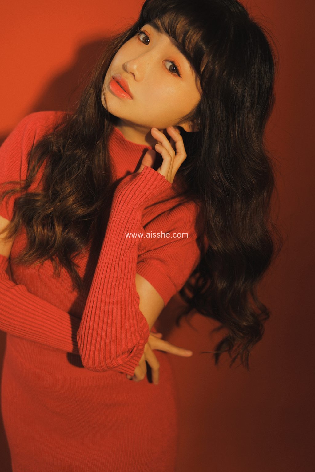 [YITUYU艺图语]2023.02.14 中国红 蓝胖子