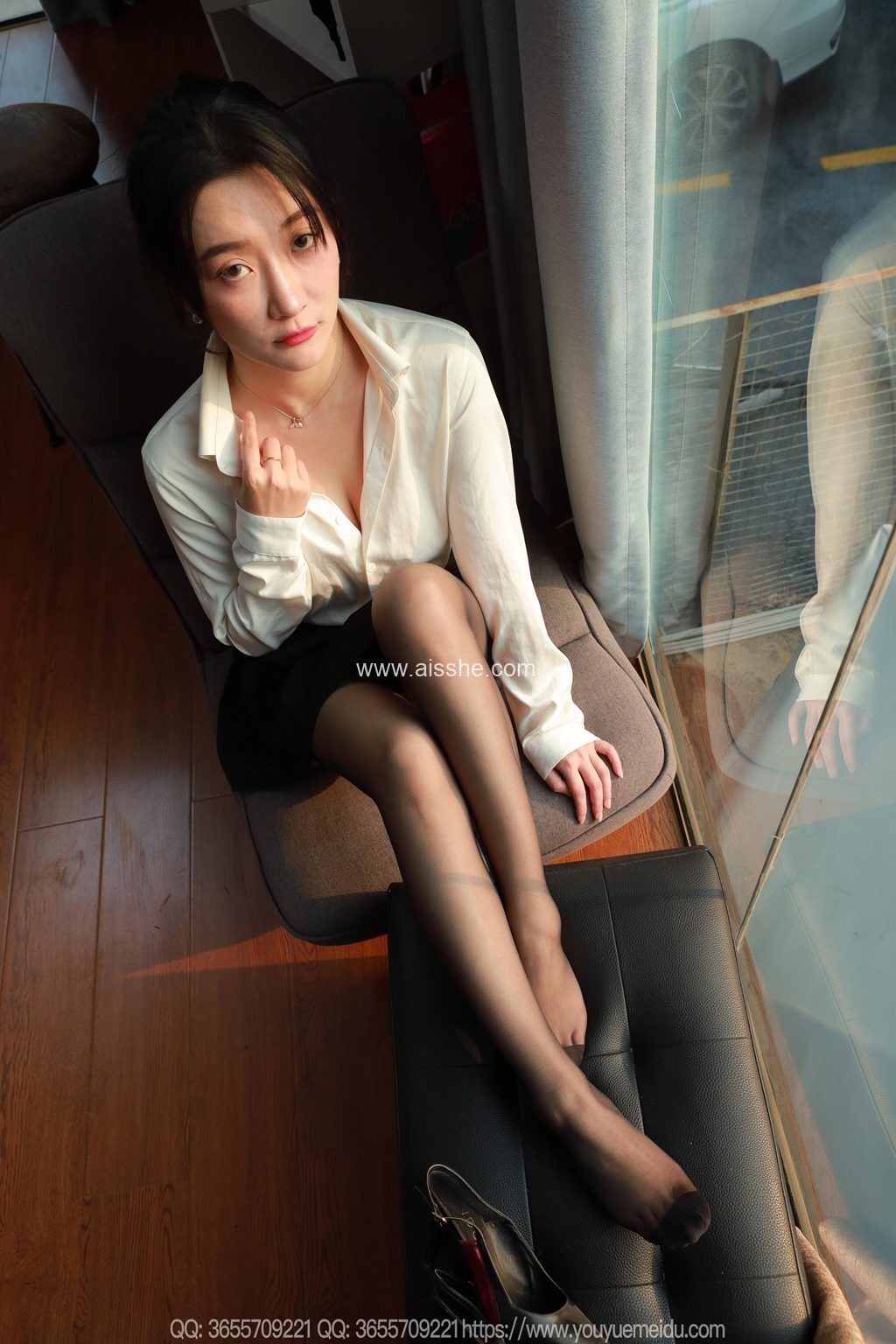 [IESS异思趣向] 2025.04.28 丝享家 2039 秋秋《秘书白小姐》