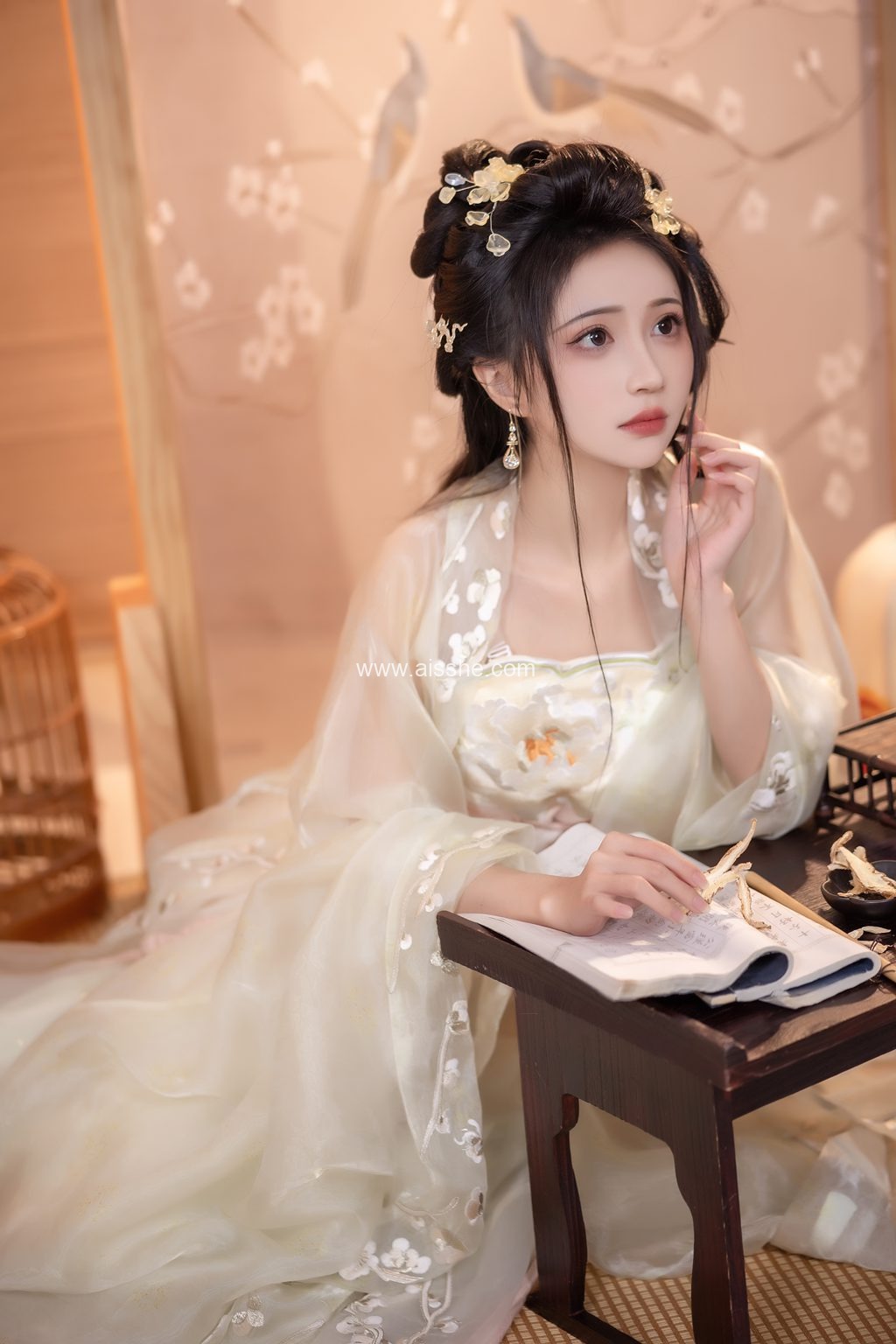 [YITUYU艺图语]2023.02.20 思君朝 绮罗生的小苏苏