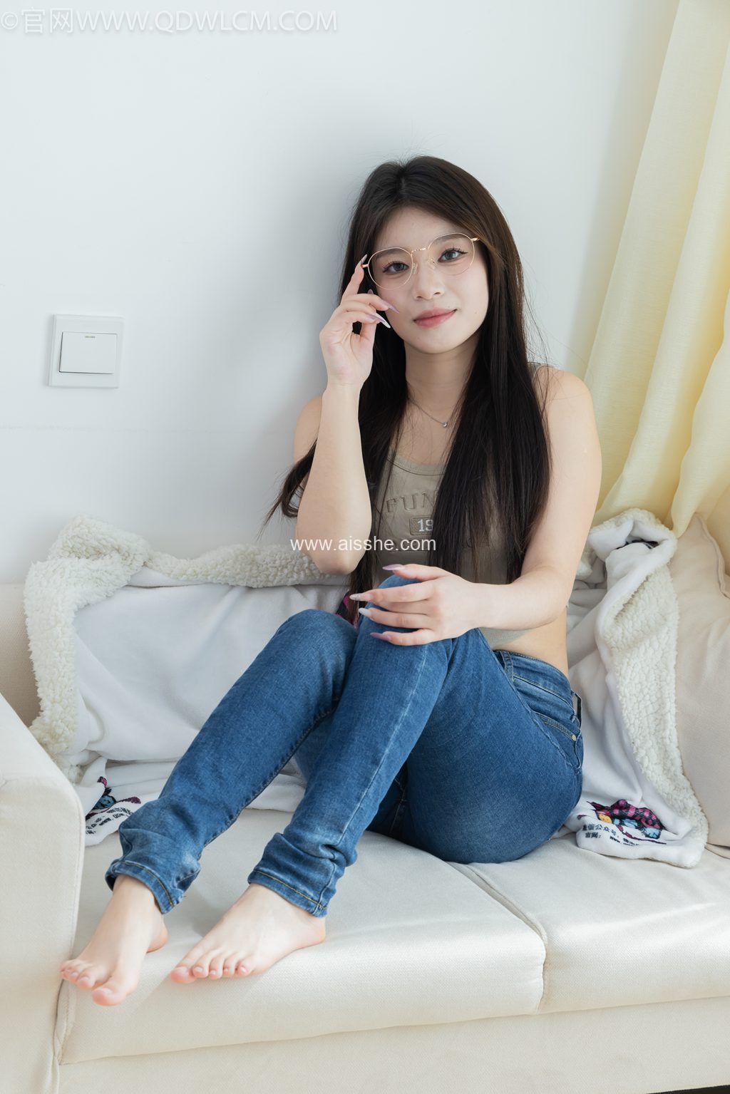 物恋传媒 NO.2303 闪闪-琉璃易碎