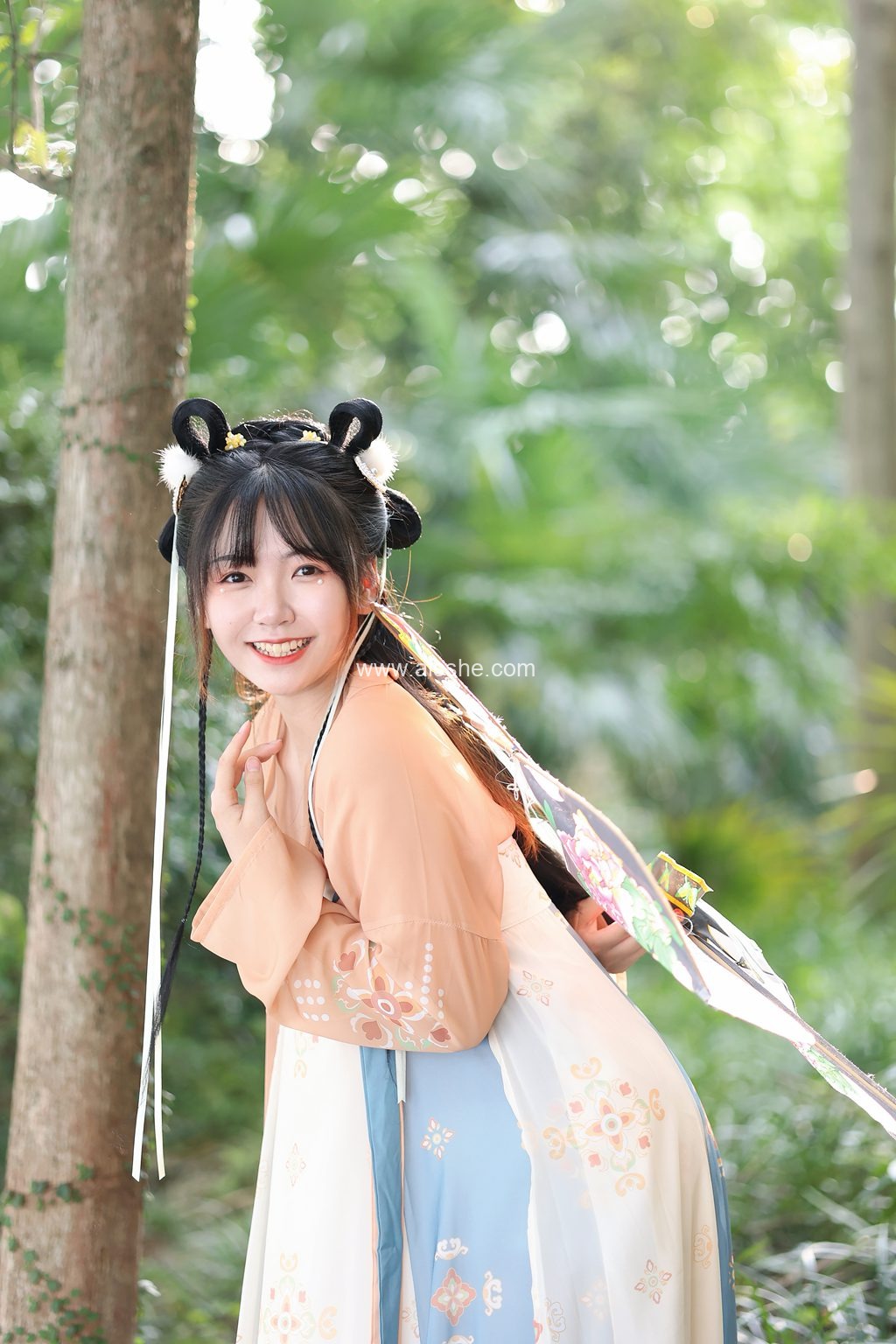 [YITUYU艺图语]2023.02.21 春柳捻纸鸢 栗子蛋糕