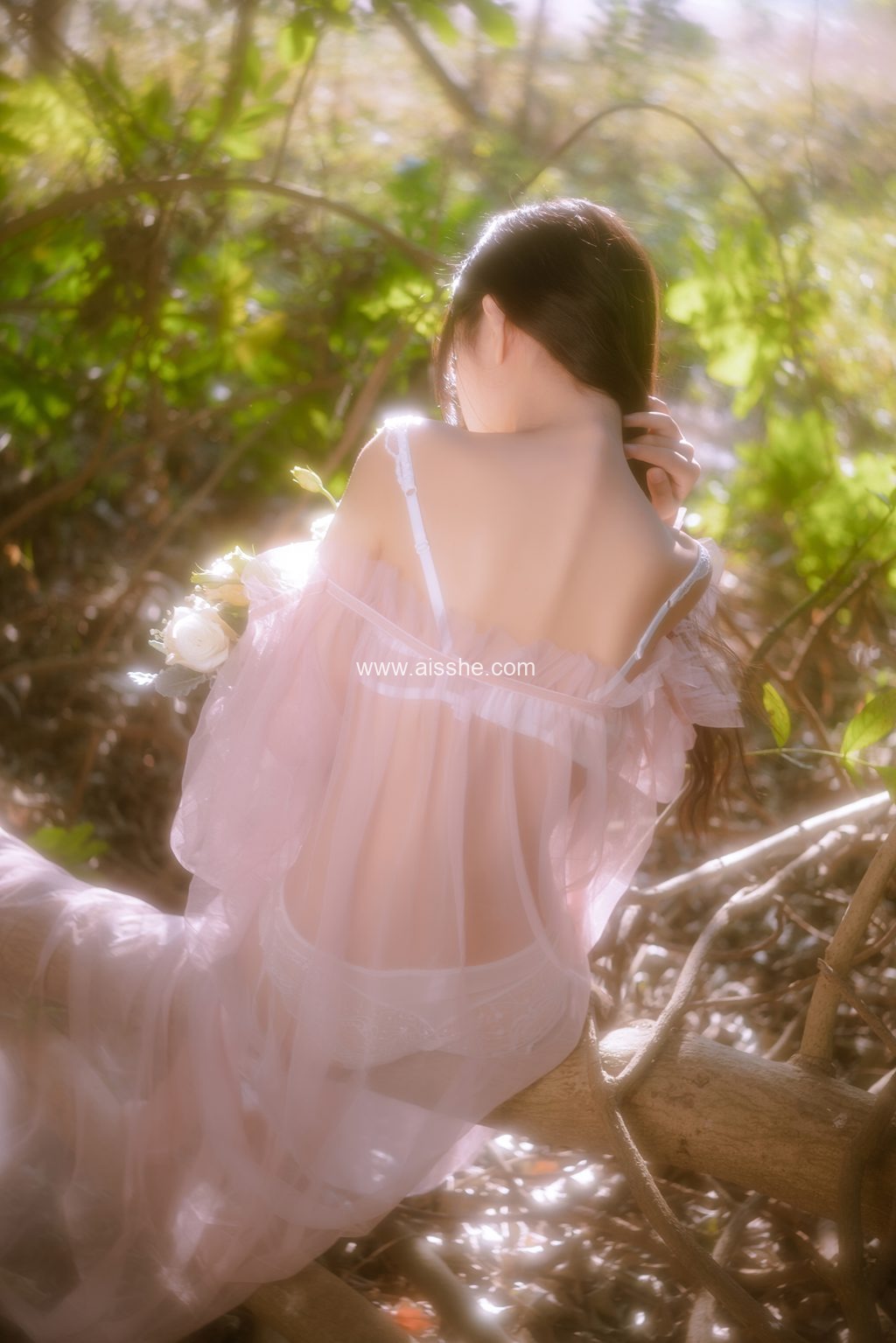 [YITUYU艺图语]2023.02.21 林中少女 萌芽儿o0