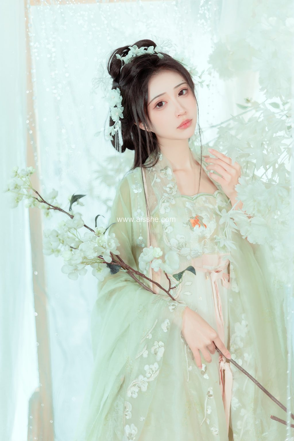 [YITUYU艺图语]2023.02.28 轻影 绮罗生的小苏苏