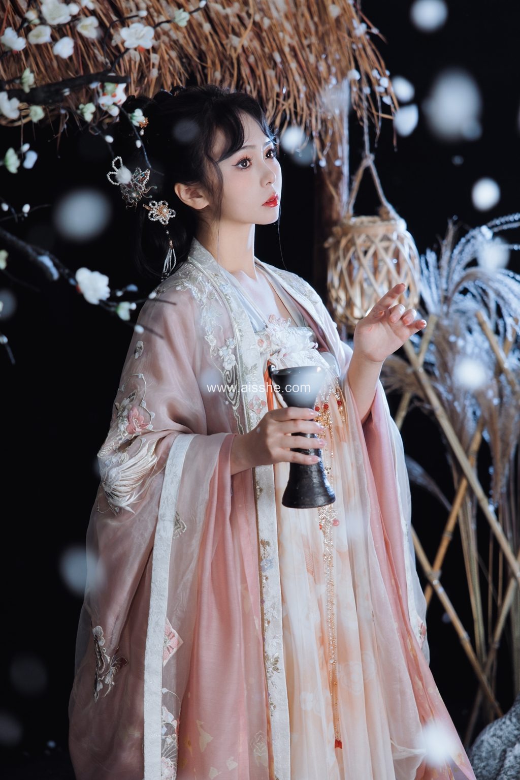 [YITUYU艺图语]2023.03.05 风雪等归人 阡墨红尘