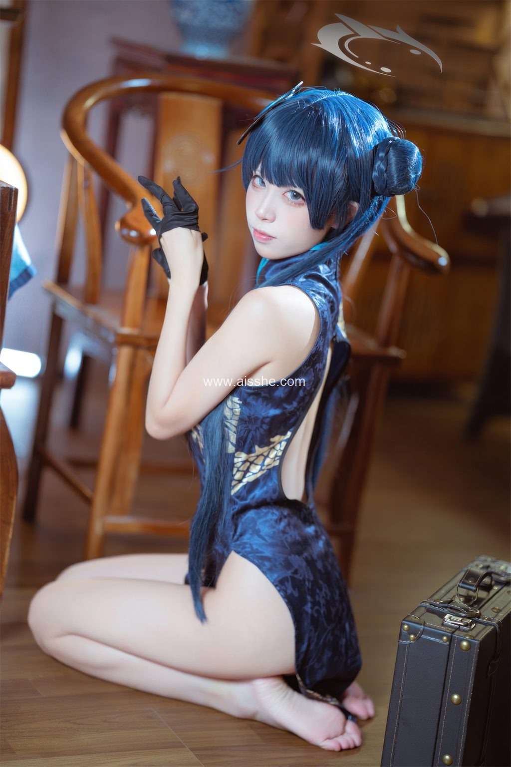 人气Coser@三无人型 – 蔚蓝档案 龙华妃咲 旗袍