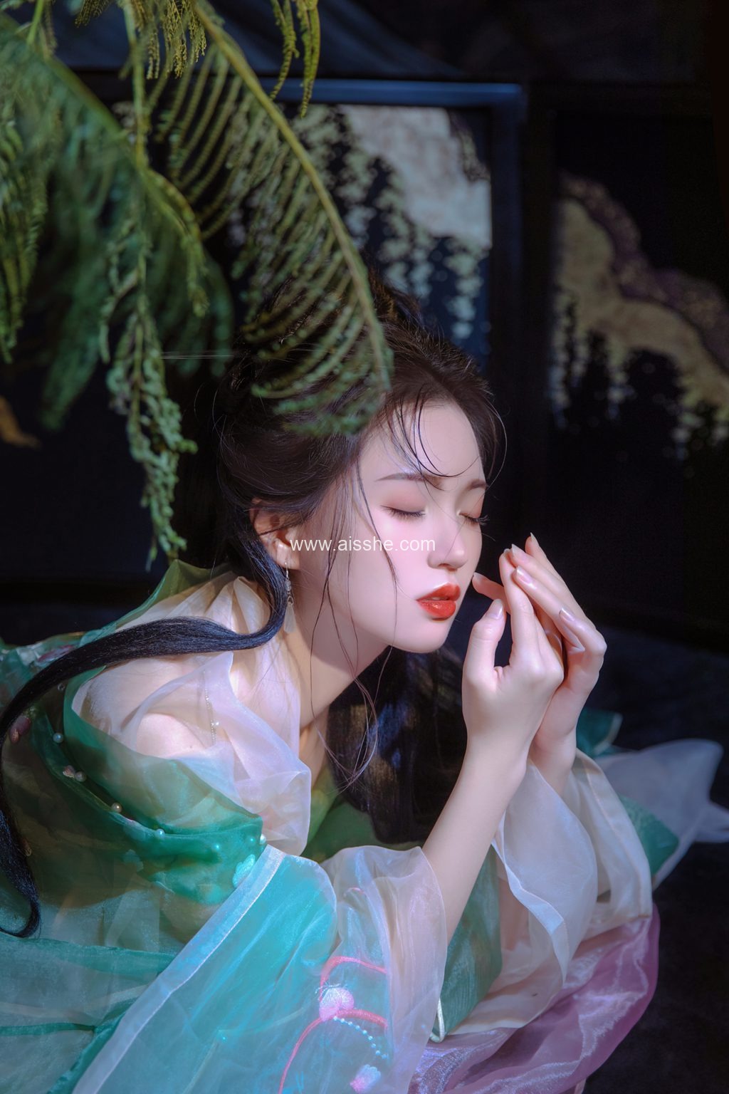 [YITUYU艺图语]2023.03.09 庭芜绿 胖琦