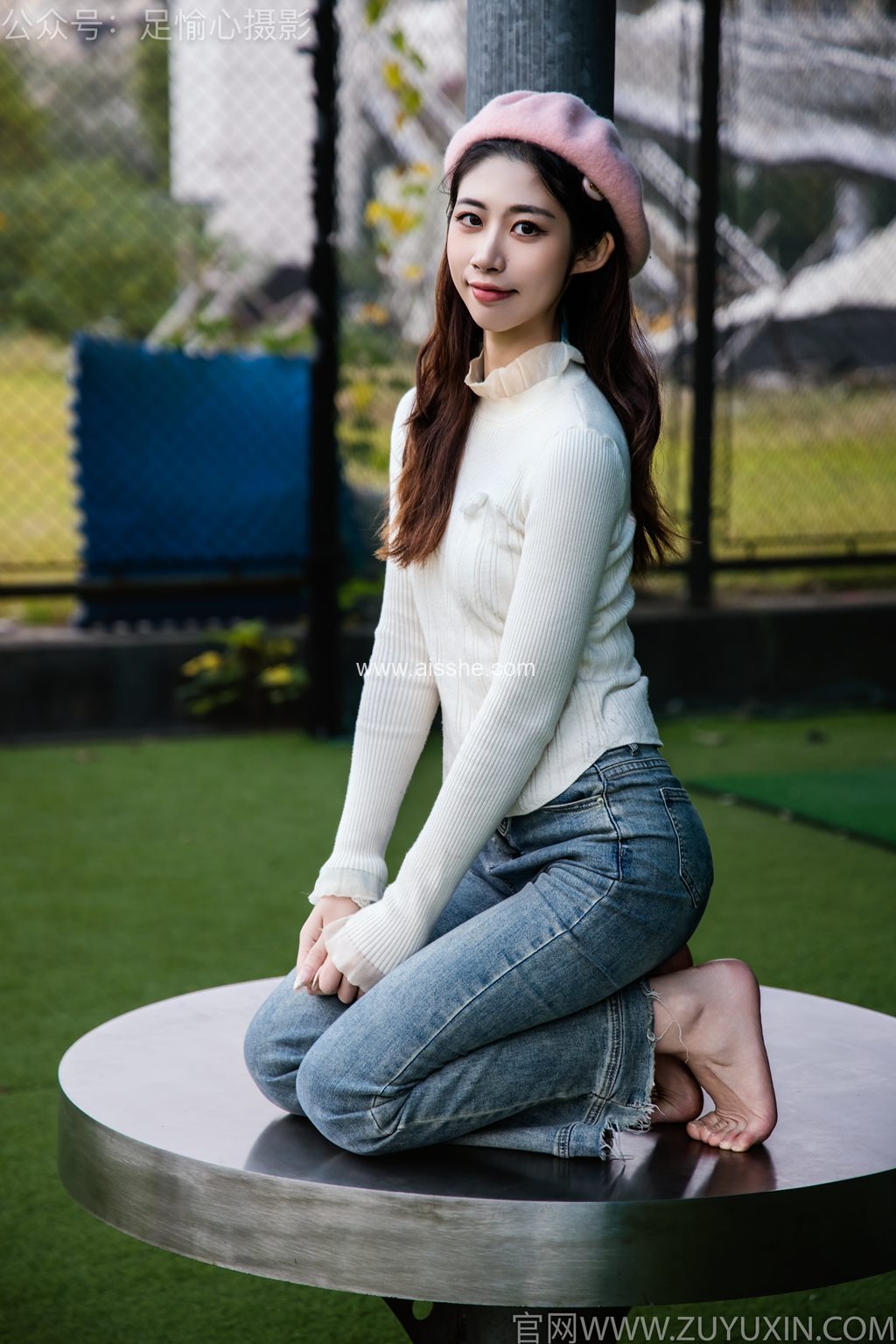 足愉心摄影-第5期：模特敏敏（搭配：T恤、牛仔裤、板鞋、白棉袜、裸足）（基础版）