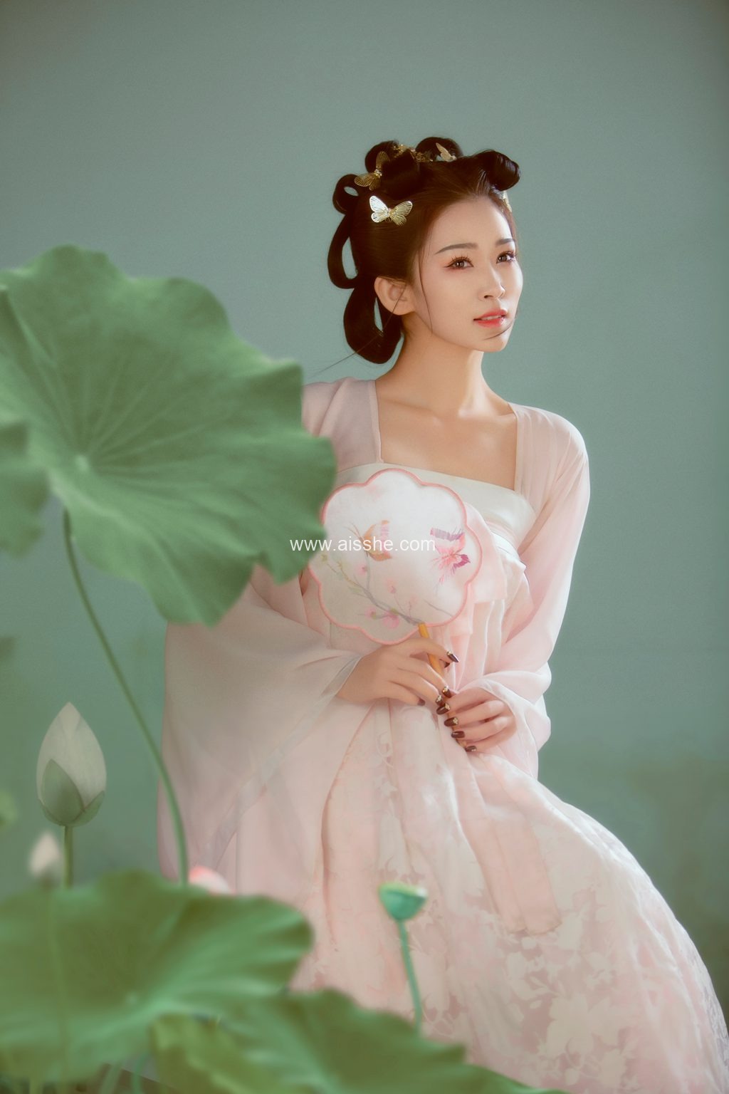 [YITUYU艺图语]2023.03.16 依荷畔 娟娟