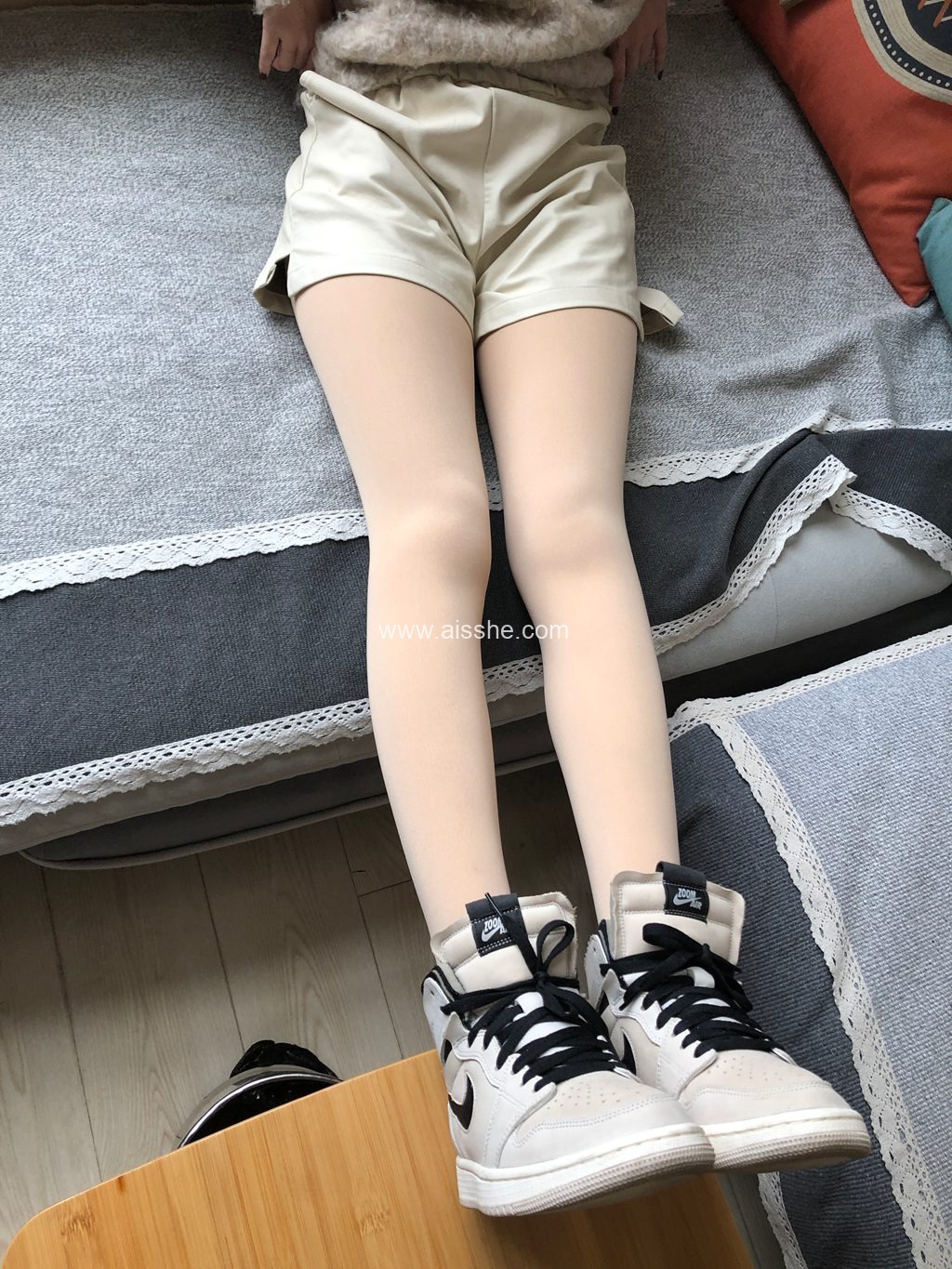 本足摄影-044期 蓝色指甲油裸足