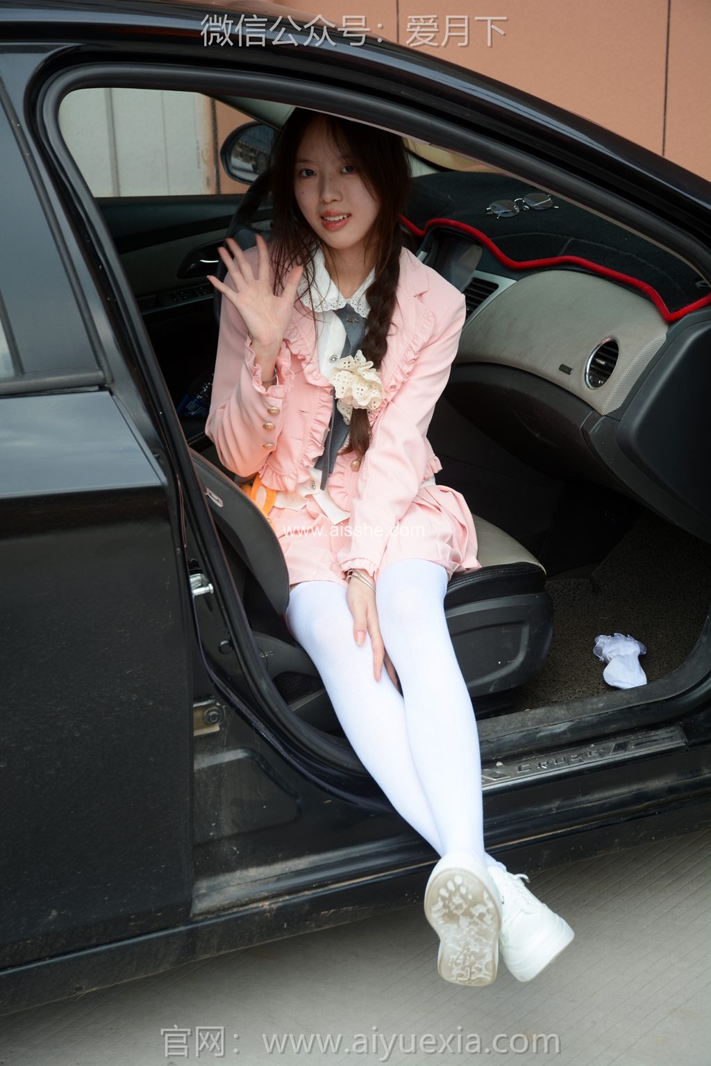 [爱月下] NO.012 情情~【粉色小清新】室外温度6度，你让我穿这个？南方太冷了~（花絮版）