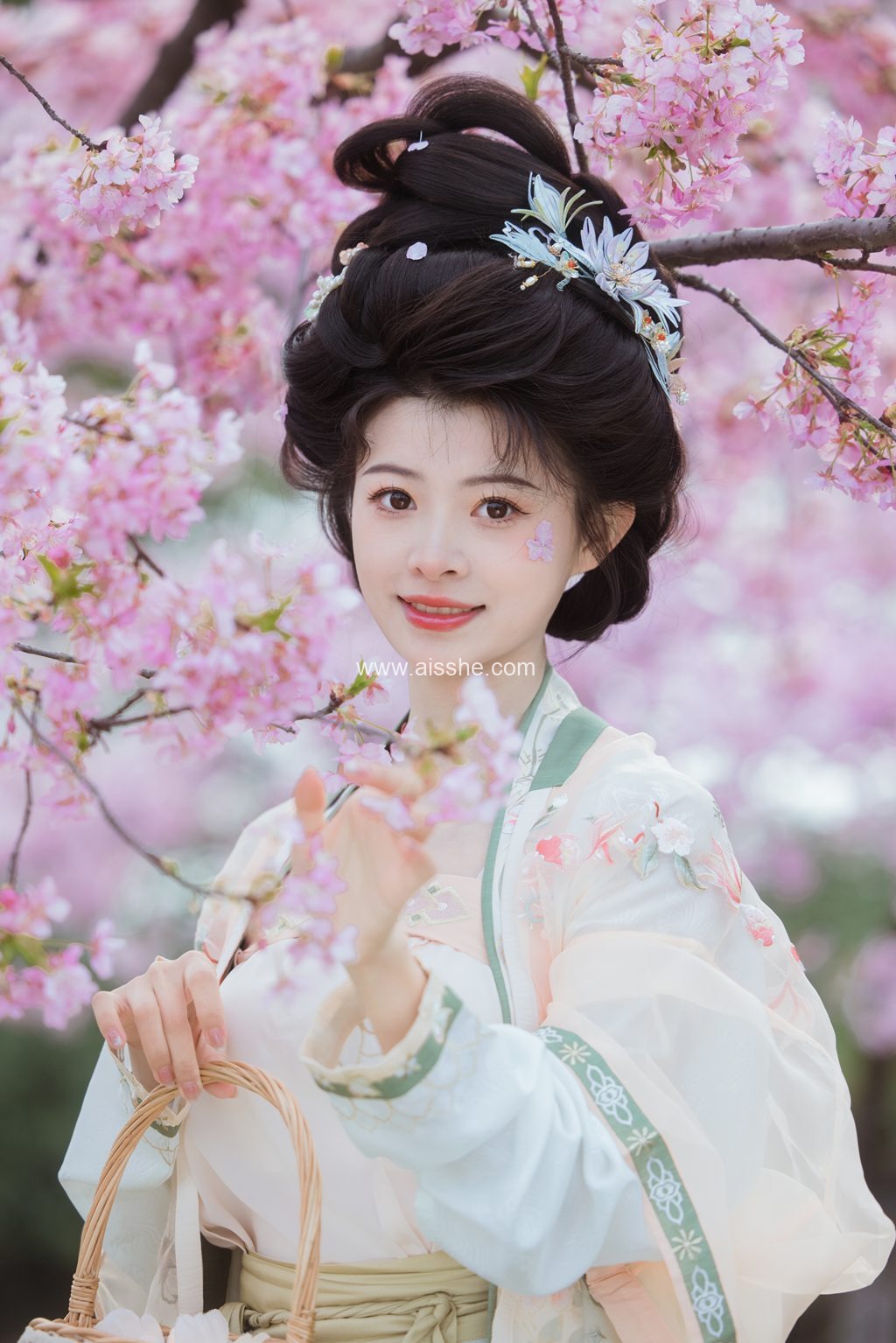 [YITUYU艺图语]2023.03.23 樱落雨 姚姚