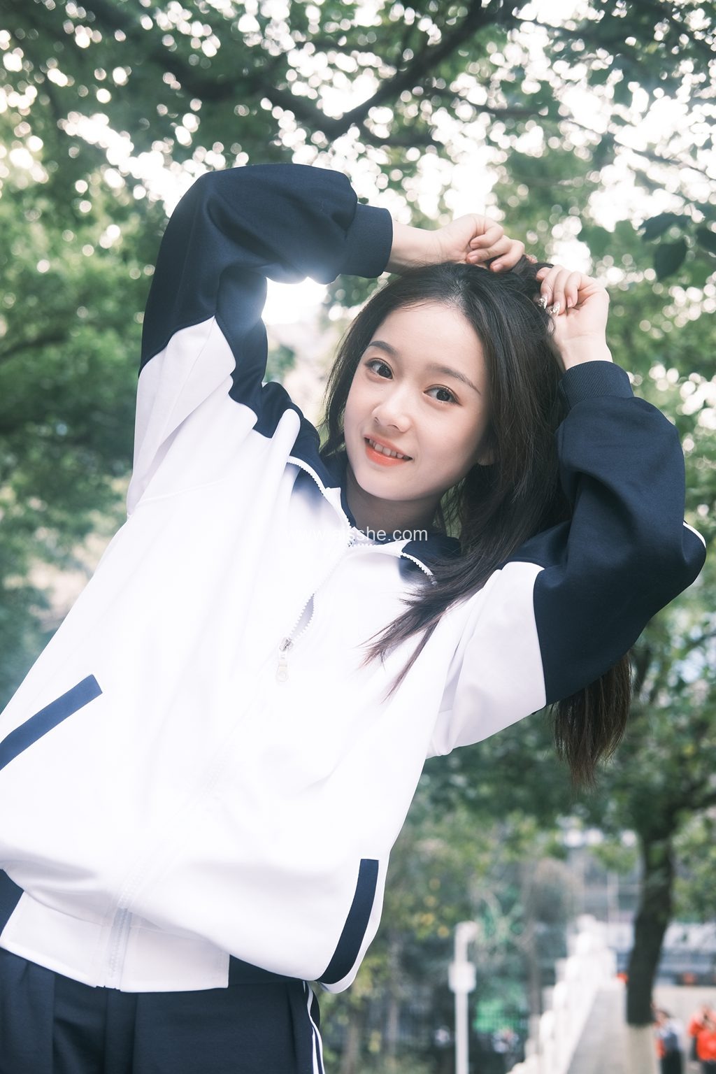 [YITUYU艺图语]2023.03.25 下体育课了嘛 戈曼妮Nini