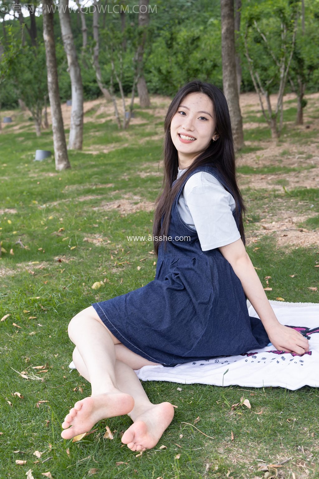 物恋传媒 NO.2393 奶糖-秘境森林